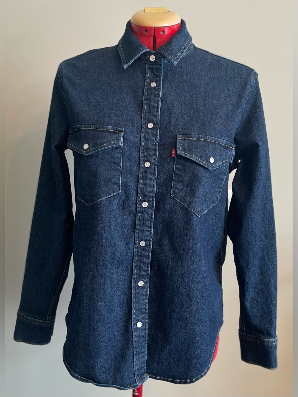 Levi’s - cotton blend denim shirt Size Small